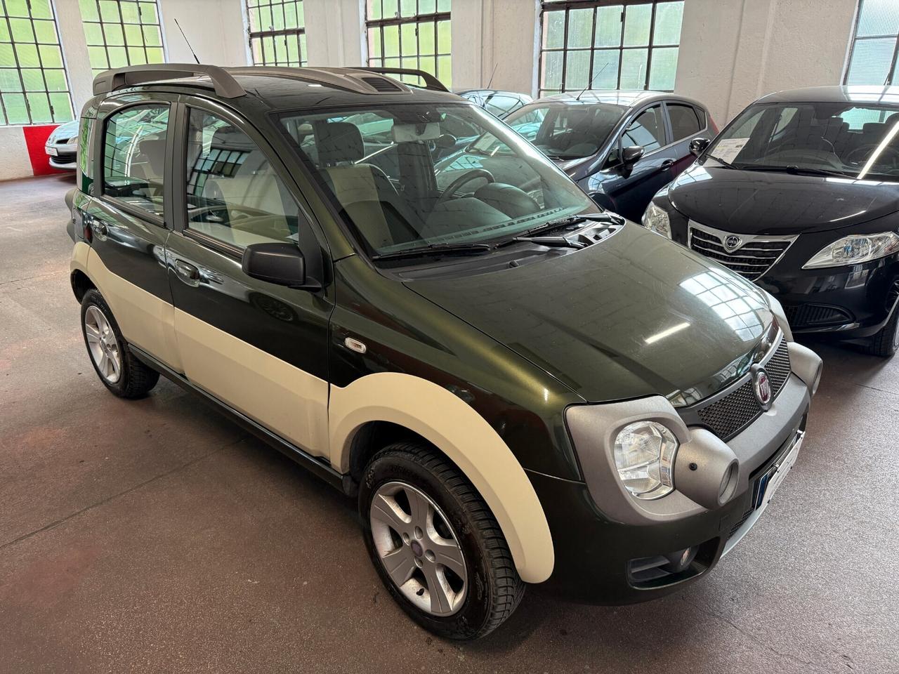 Fiat Panda 1.3 MJT 16V 4x4 Cross PARI AL NUOVO !!