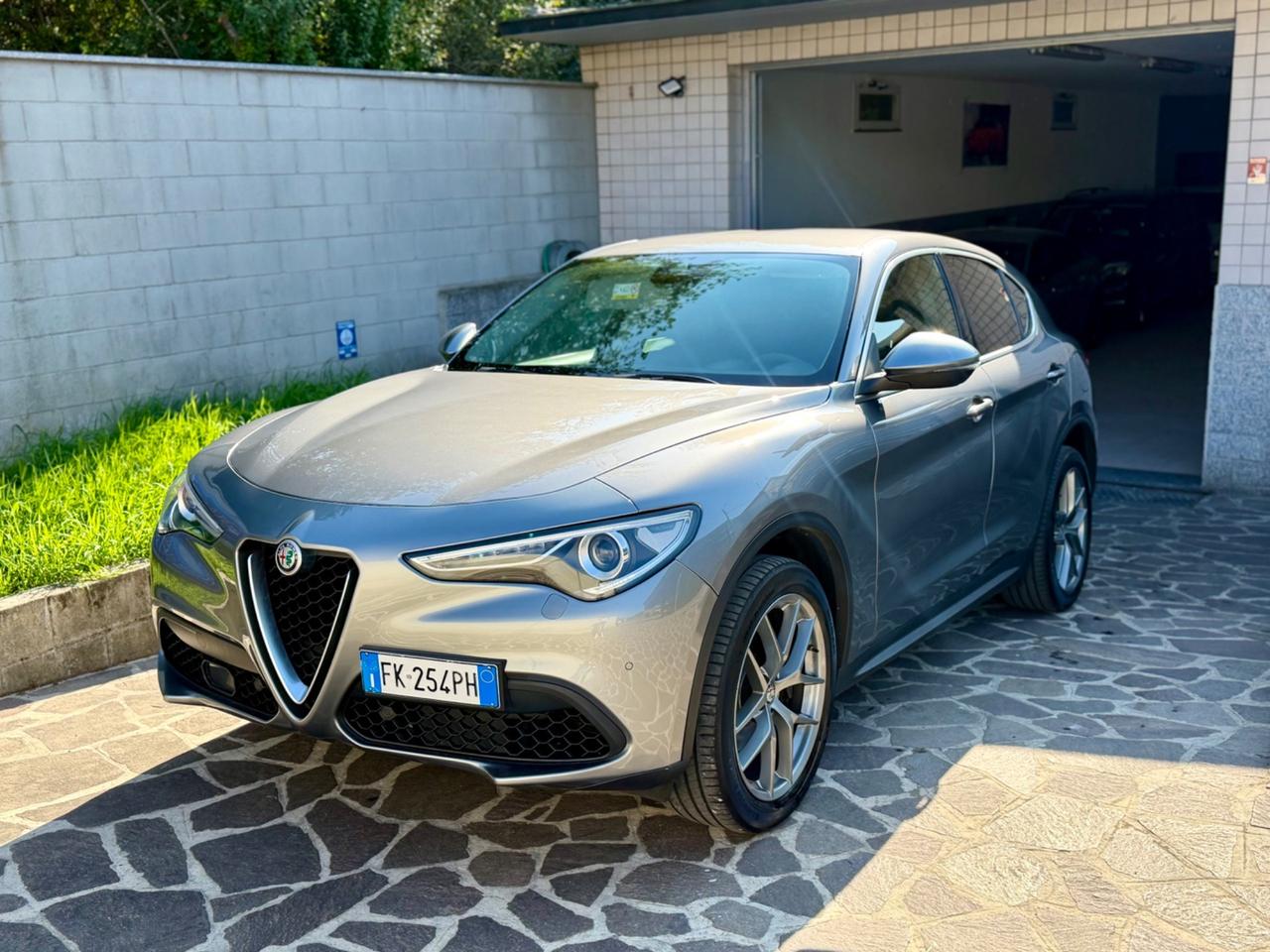Alfa Romeo Stelvio 2.0 Turbo 280 CV AT8 Q4 First Edition garanzia 12 mesi