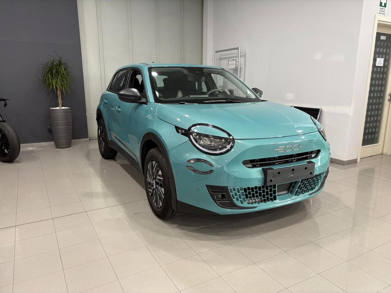 Fiat 600 1.2 hybrid 110cv auto
