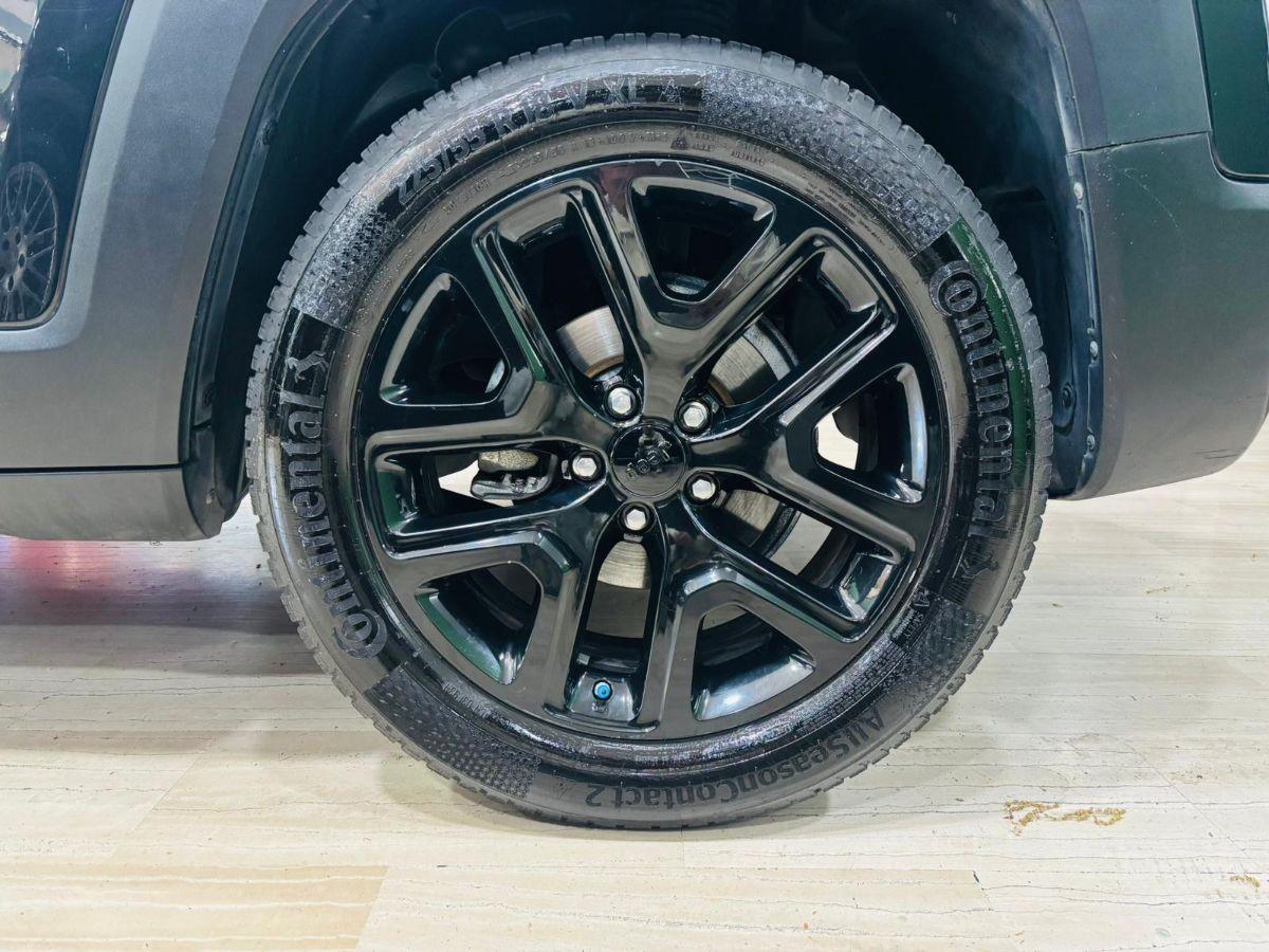 Jeep Renegade 1.6 M.Jet 120cv Dawn of Justice Total Black