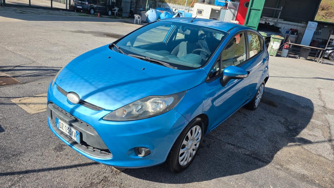 Ford Fiesta 1.4 TDCi 5p. Neopatentati