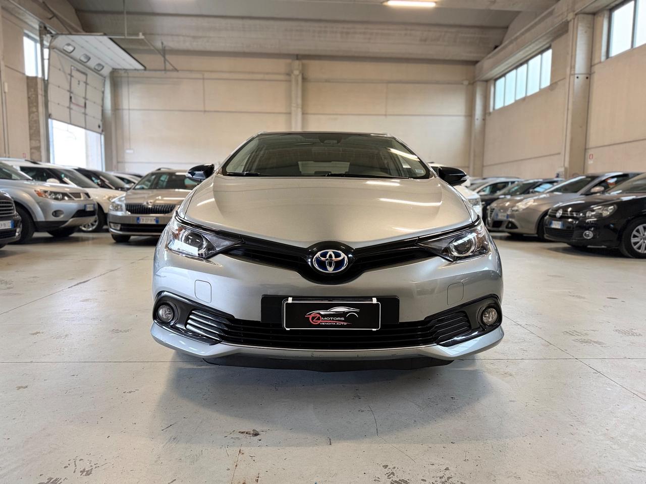 Toyota Auris 1.8 Hybrid Black Edition AUTOMATICA NEOPATENTATI