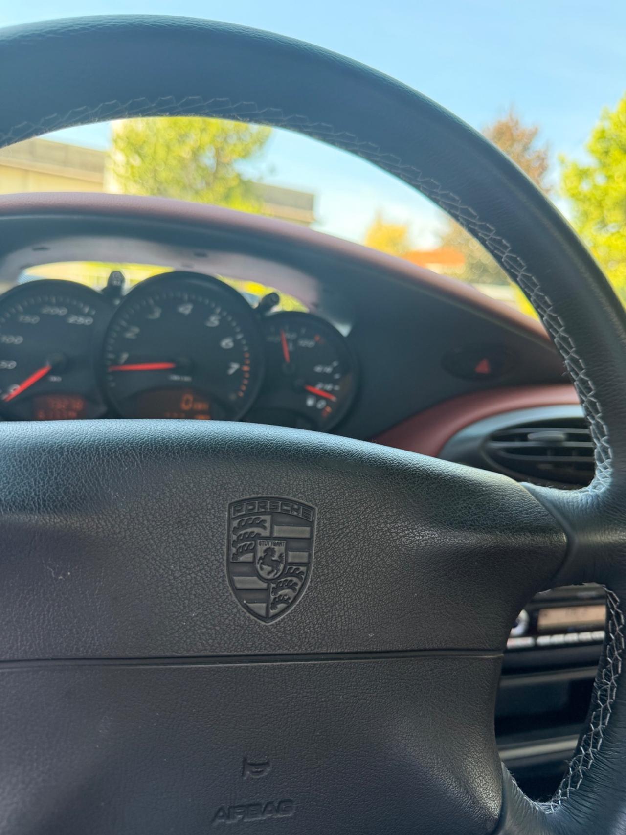 Porsche Boxster 2.5i 24V cat