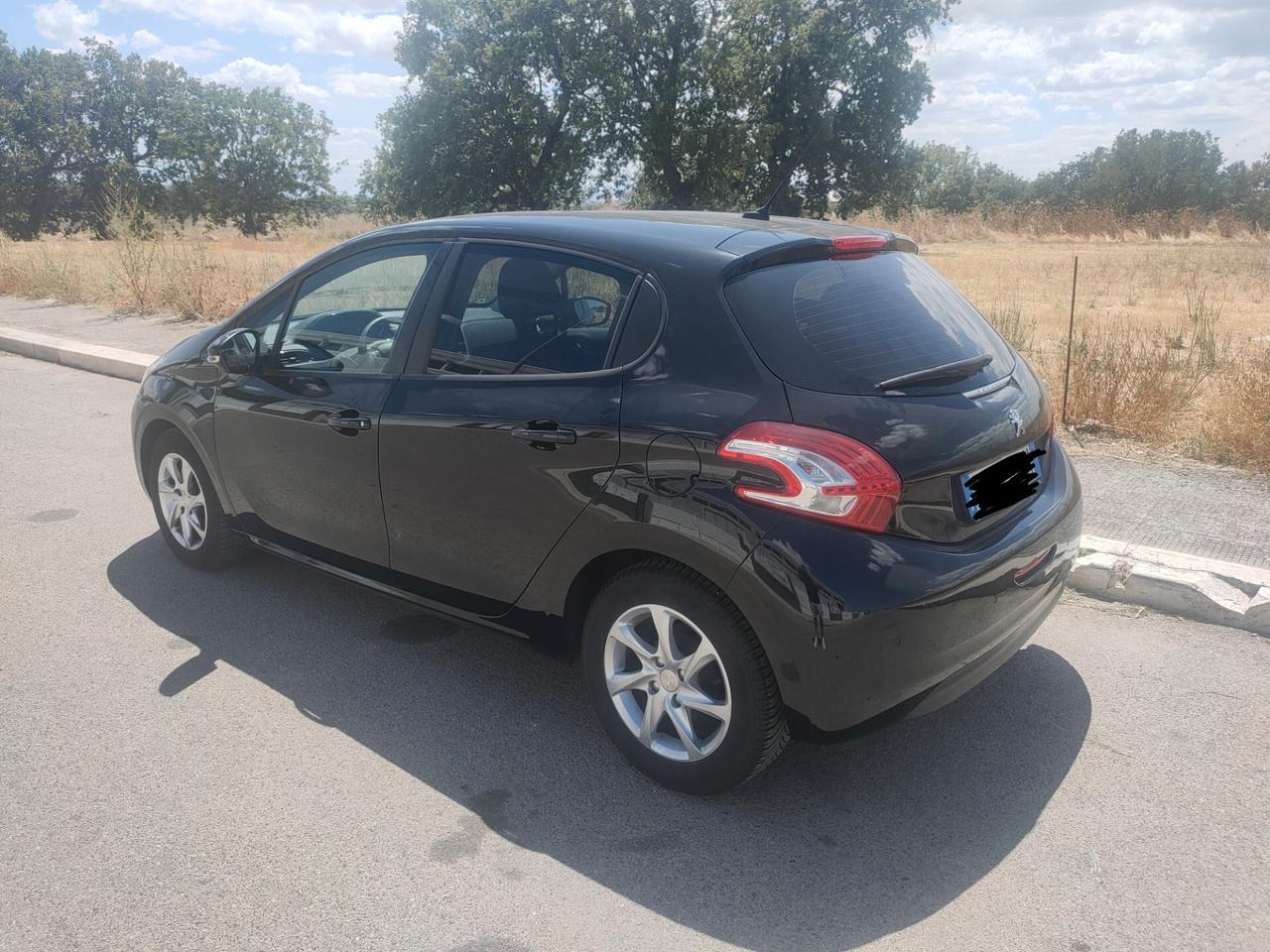 Peugeot 208 1.4 HDi 68 CV 5 porte Active