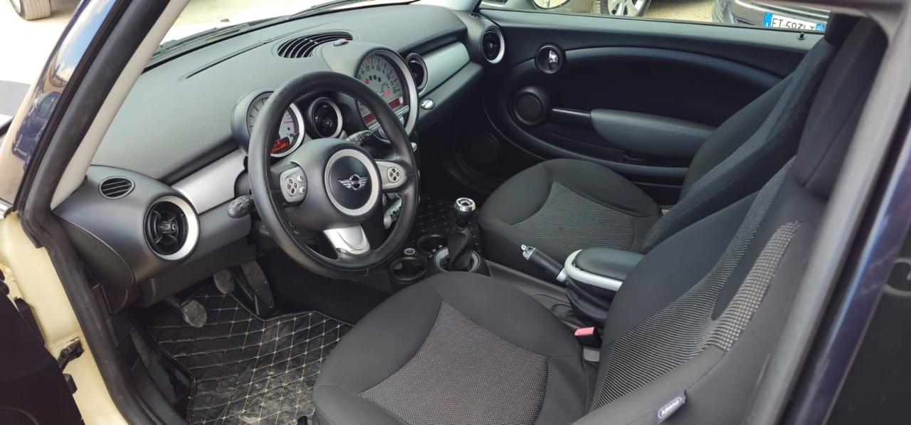 Mini 1.6 16V Cooper D Chili