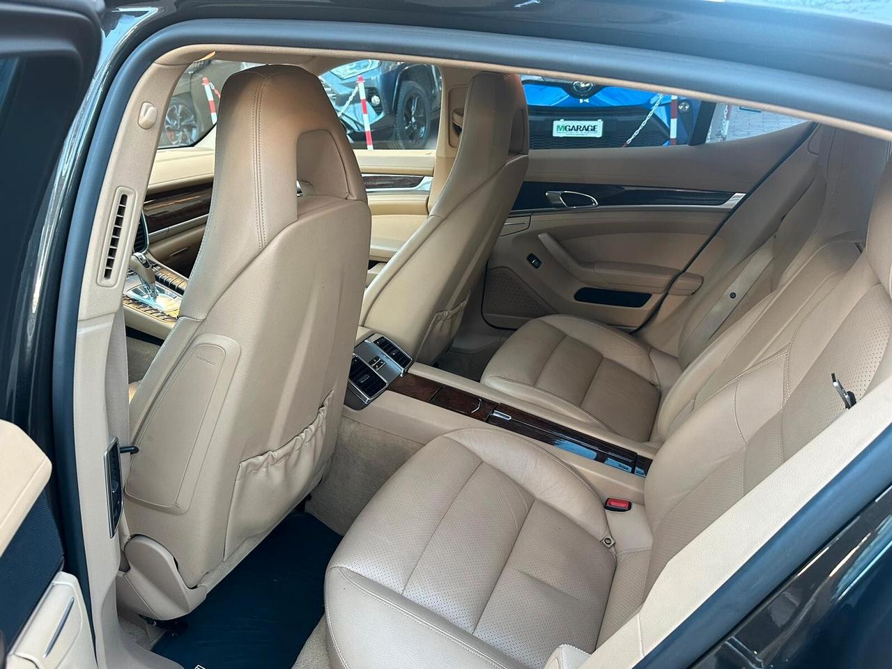 Porsche Panamera 3.6 PLATINUM 4