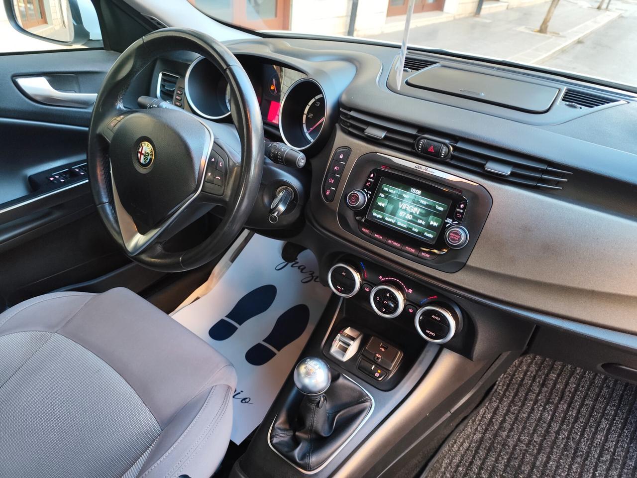 Alfa Romeo Giulietta 1.6 JTDm-2 105CV Distinctive