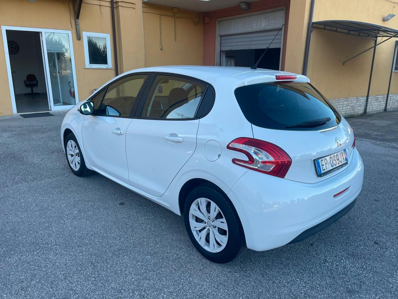 Peugeot 208 1.2 VTi 82 CV 5 porte Active