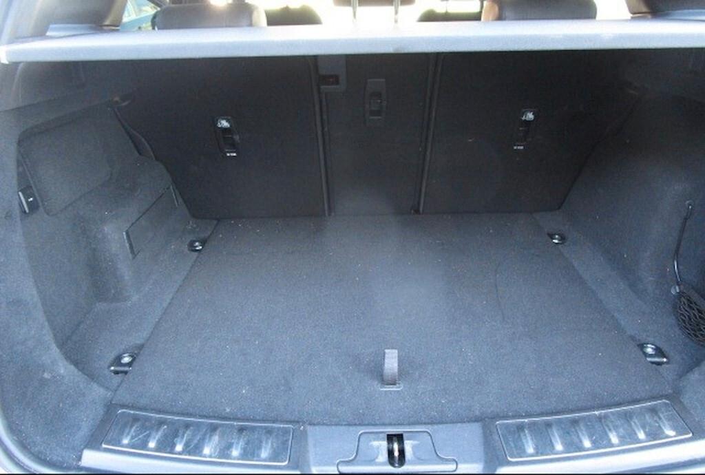 LAND ROVER EVOQUE 2.0D I4 163CV AUTO AWD R-DYNAMIC S ( FARI LED - COCKPIT - PELLE - TETTO PANORAMICO APR. - NAVI - MIRROR - PDC - TELECAMERA 360 - CERCHI 18 )