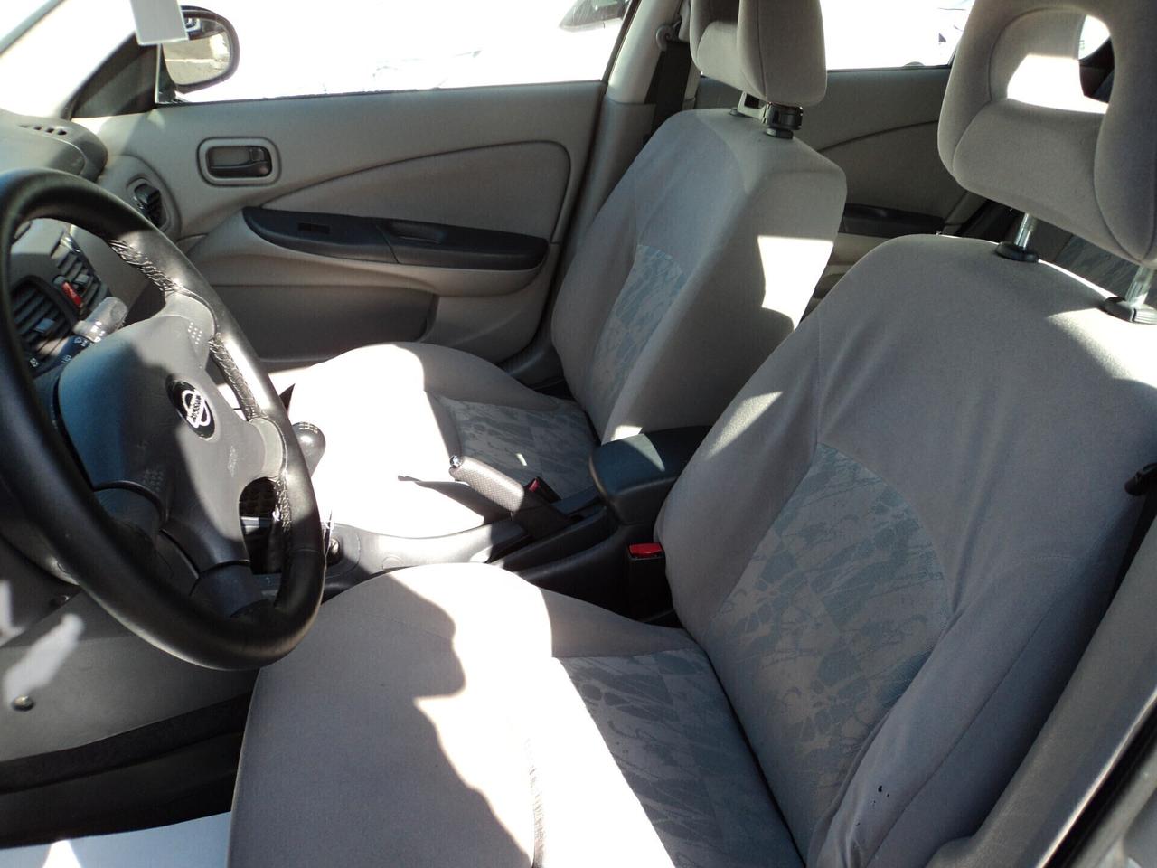 Nissan Almera 1.5 GPL Acenta