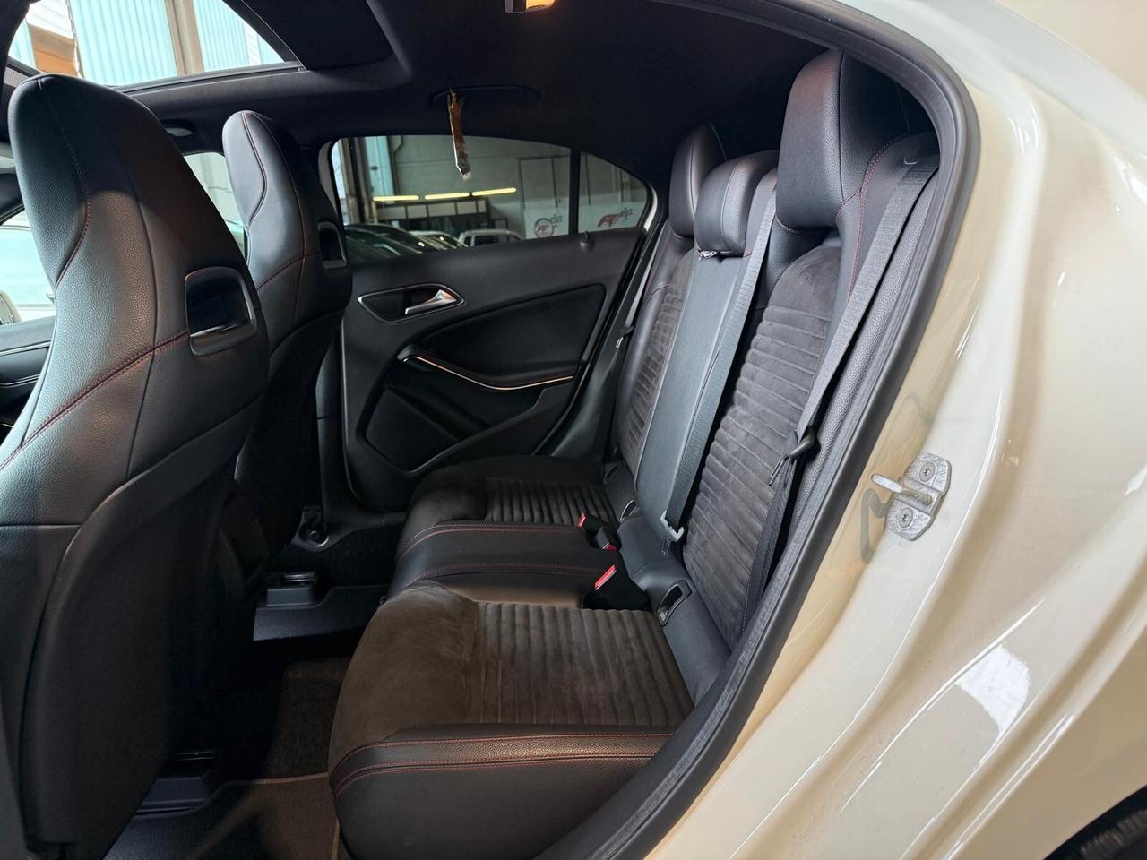 Mercedes-benz A 200 Premium AMG CDI Dark Night Edition