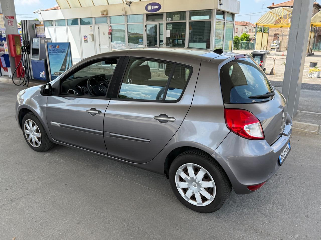 Renault Clio 1.2 16V 5 porte Dynamique