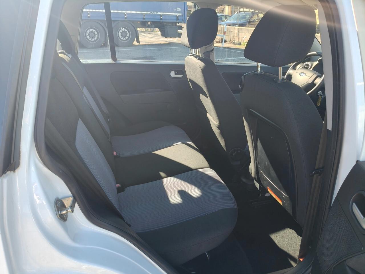 Ford Fusion 1.4 TDCi SOLAMENTE 106.000 km