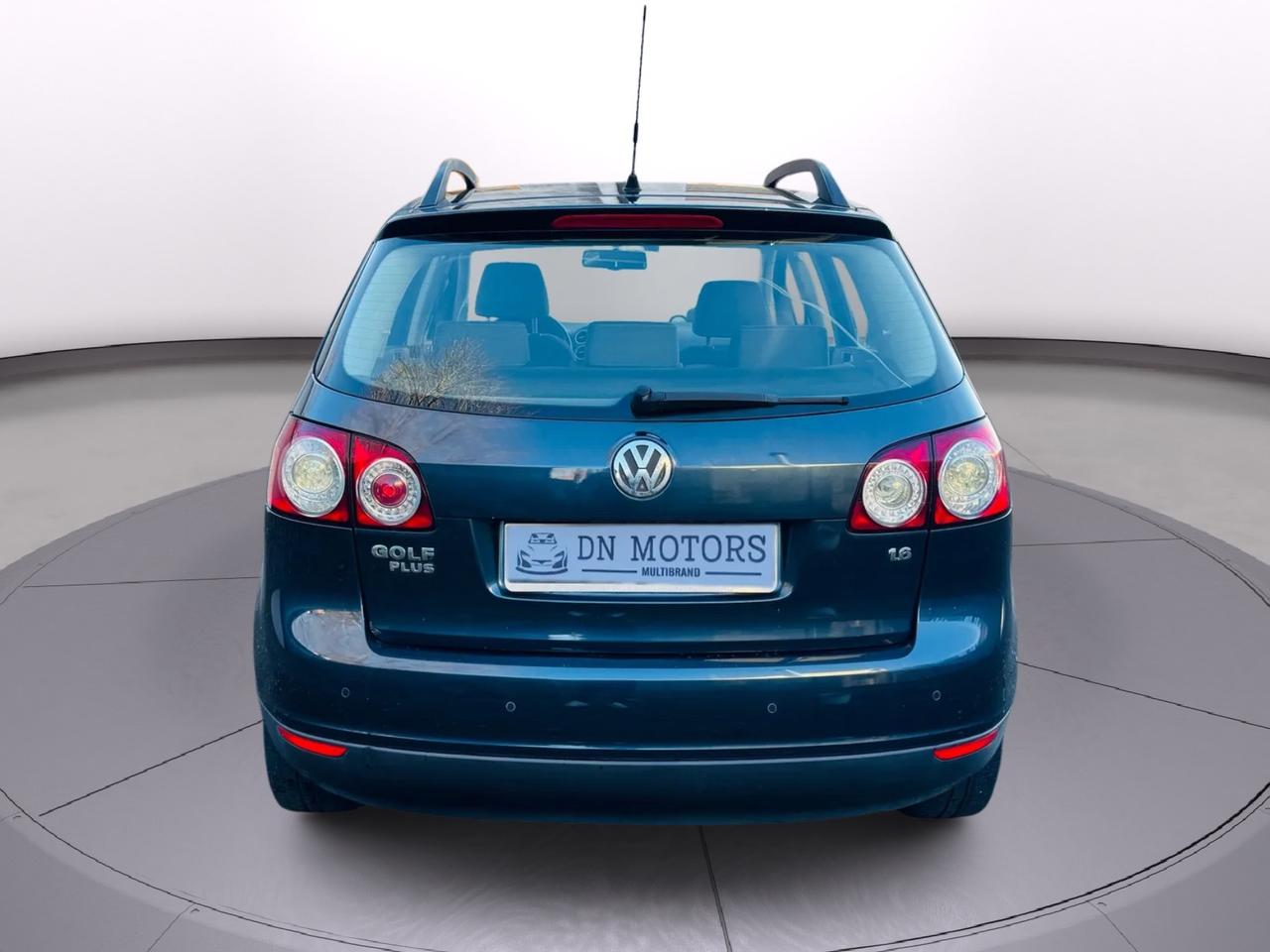 Volkswagen Golf Plus 1.6 benzina 2009 neo patentati