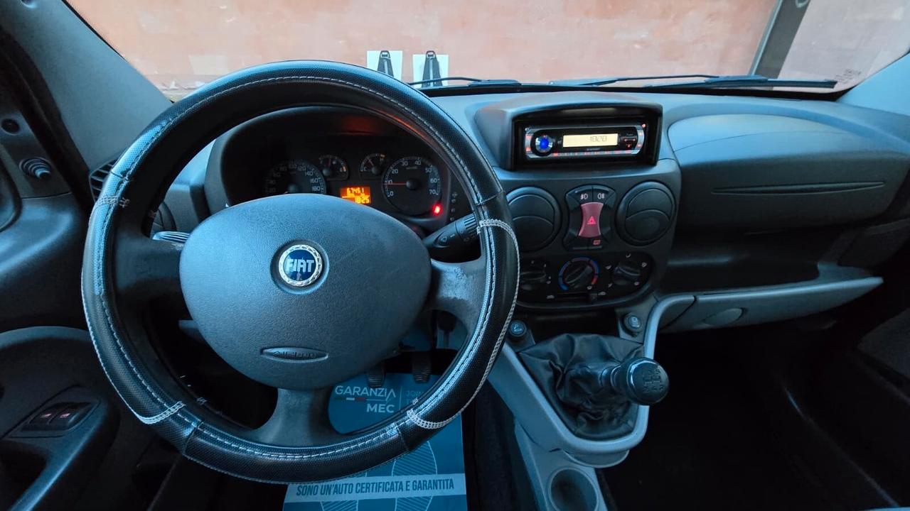FIAT DOBLO' CON PEDANA DISABILI