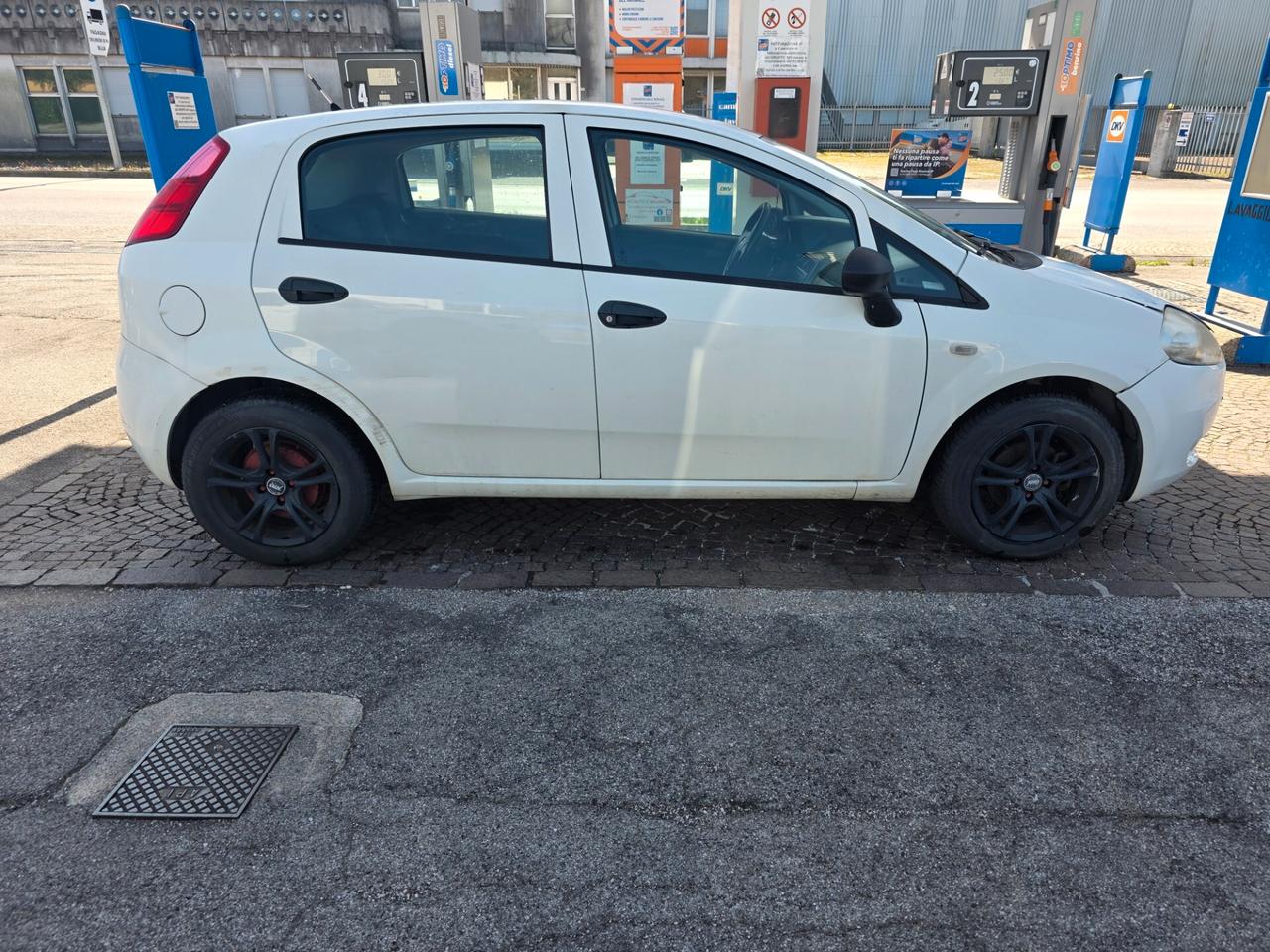 Fiat Grande Punto 1.3 MJT 75 CV 5 porte Actual con 222.000km