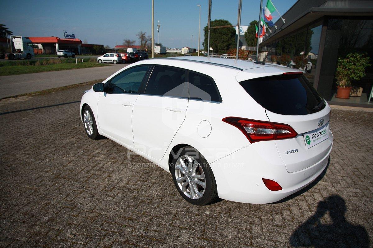 HYUNDAI i30 Wagon 1.6 CRDi Go!