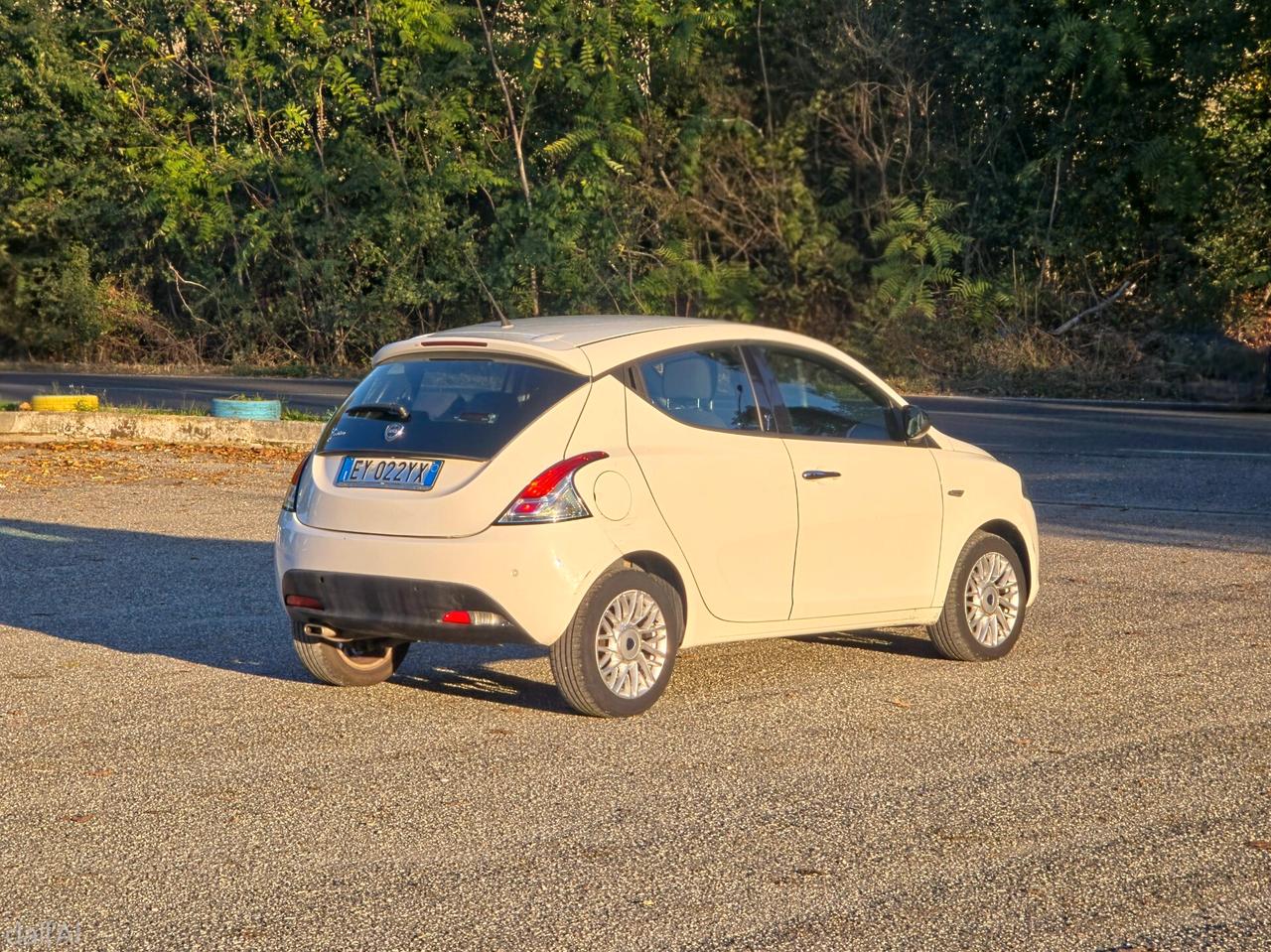 Lancia Ypsilon 1.3 MJT 16V 95 CV 5 porte S&S Elle E5B Manuale NEO 2015