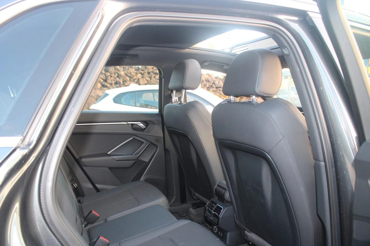 Audi Q3 35 Tua A SOLI 305€