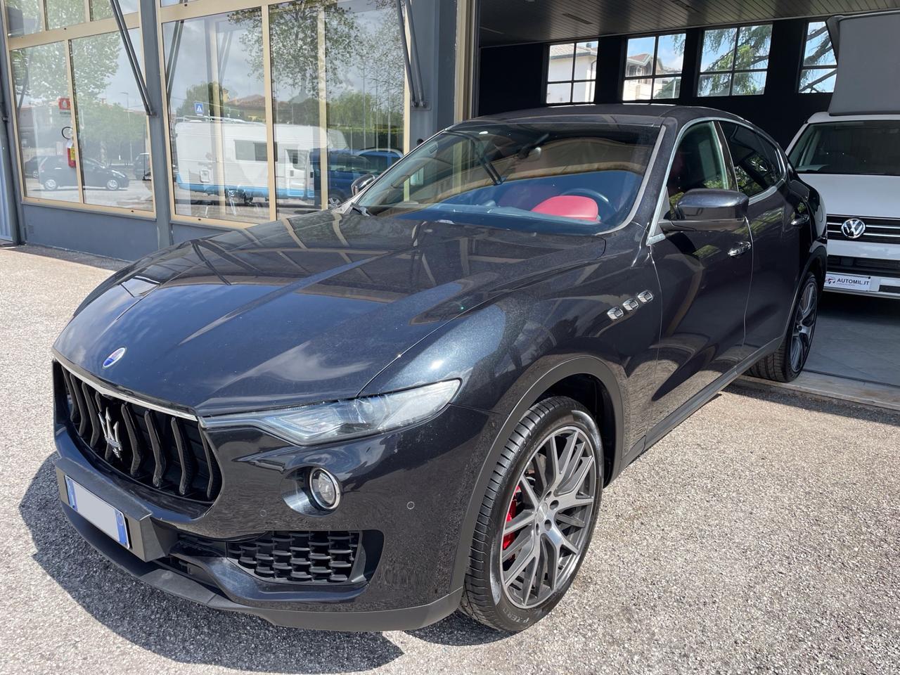 Maserati Levante V6 Diesel 250 cv AWD