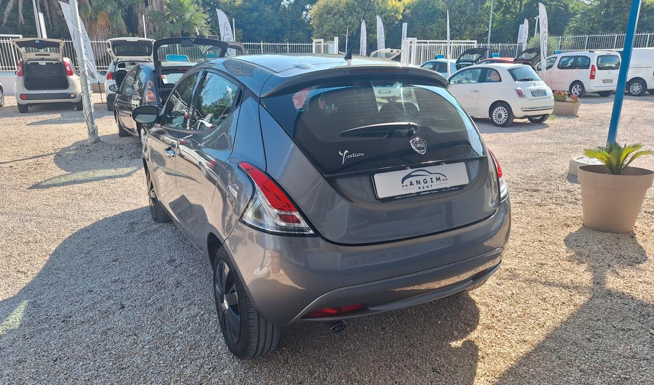 Lancia Ypsilon 1.2 69 CV 5 porte GPL Ecochic Platinum