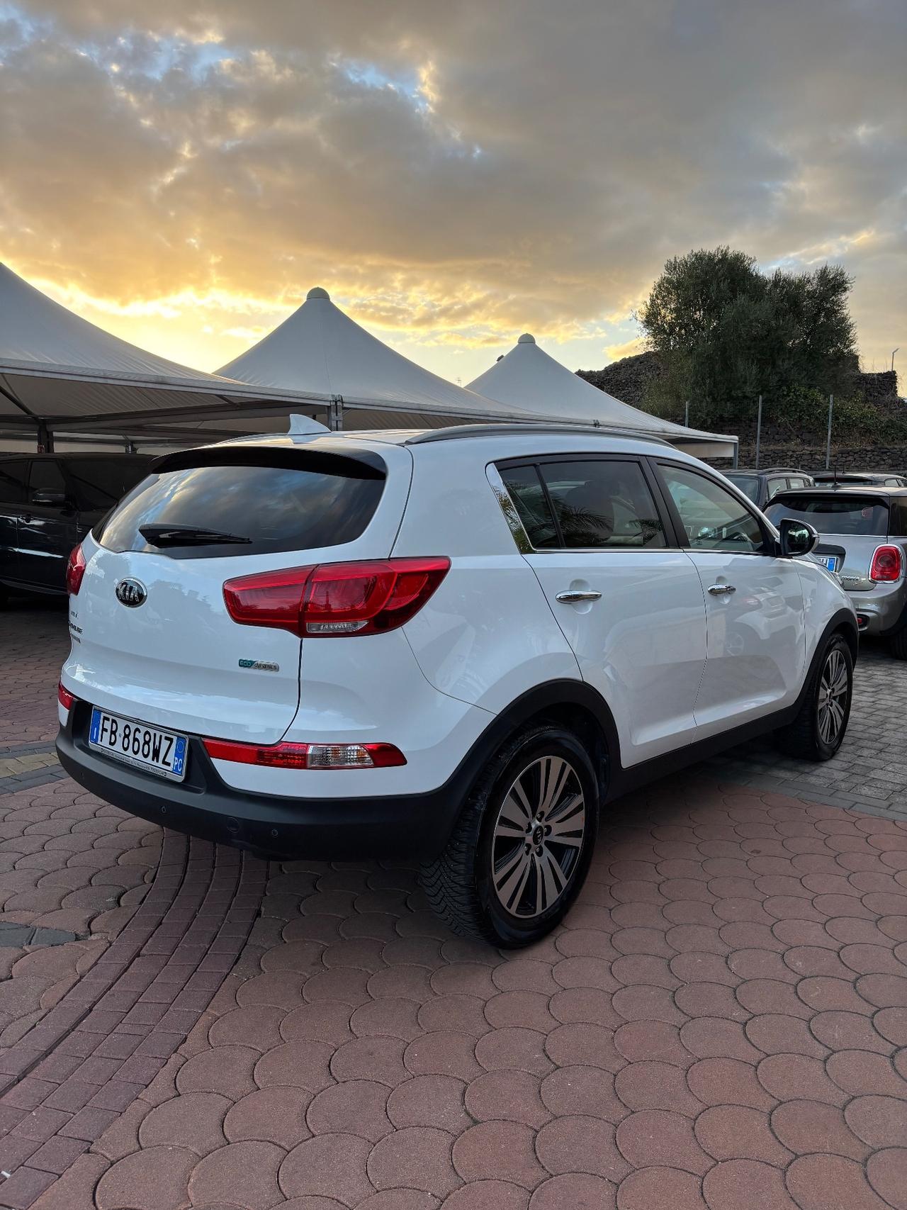 Kia Sportage 1.7 CRDI VGT 2WD high tech 2016