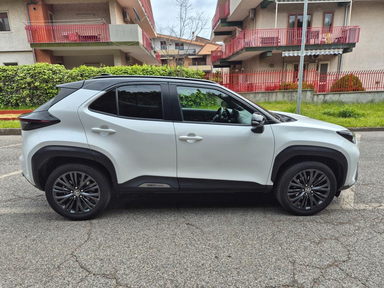 Toyota Yaris Cross hybrid gr sport