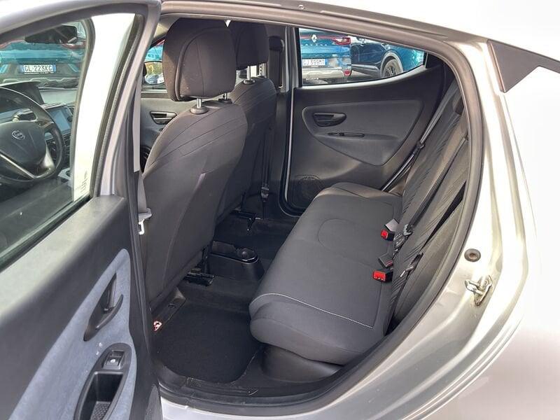 Lancia Ypsilon III 2021 1.0 firefly hybrid Gold s&s 70cv