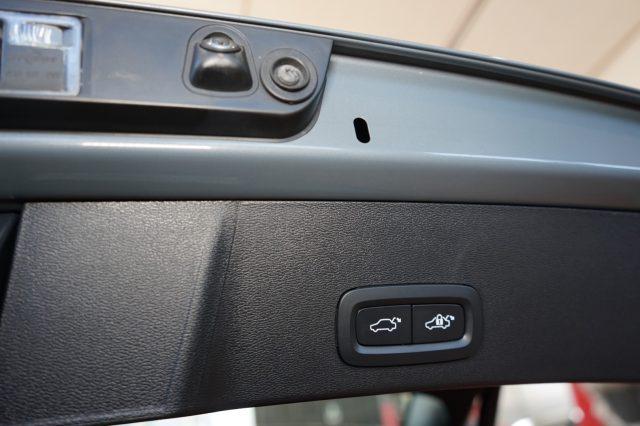 VOLVO XC40 T4 Recharge Plug-in Hybrid automatico Core