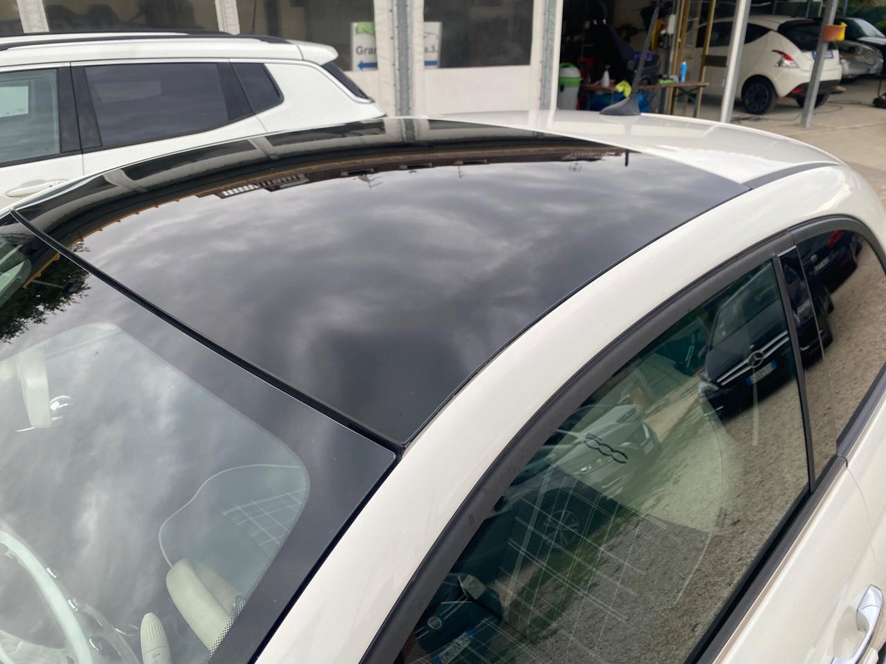 FIAT 500 LOUNGE - KM 32000 - PARI AL NUOVO
