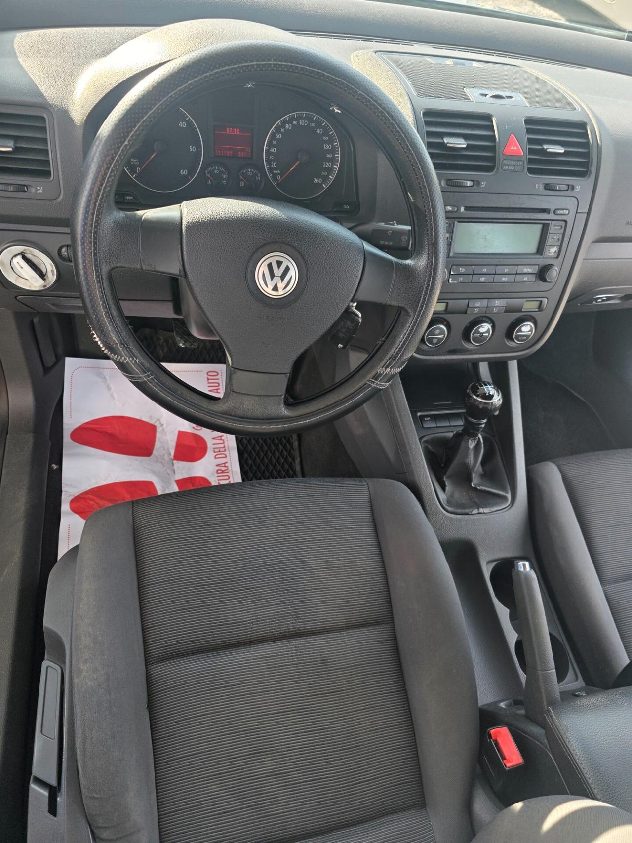 Volkswagen Golf 1.9 TDI 5p. Sportline con 381.000km