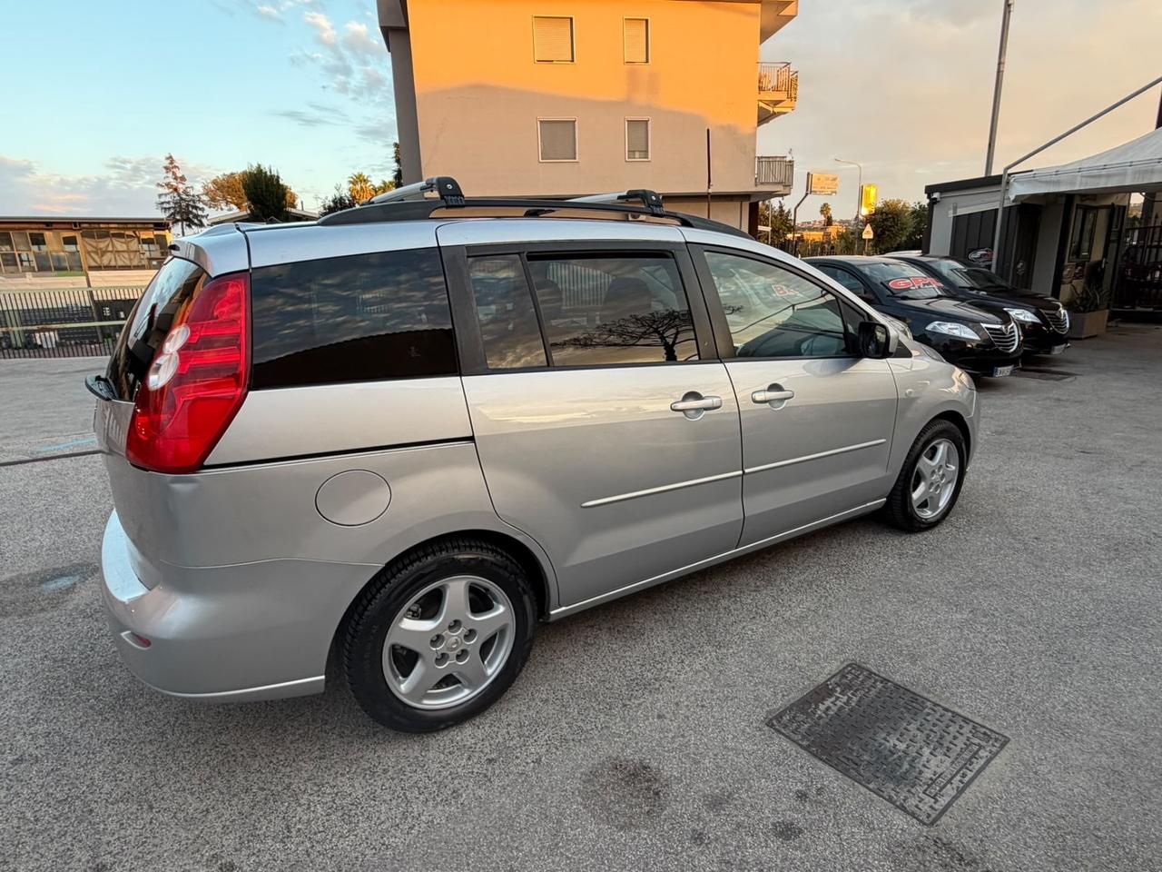 Mazda 5 Mazda5 2.0 MZ-CD 16V 110CV Extra 7 posti