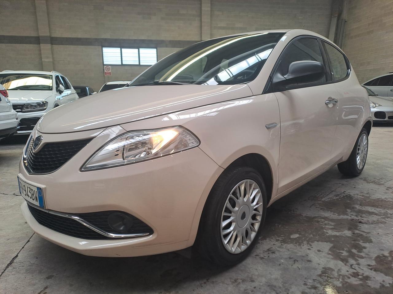 LANCIA YPSILON 1.2 *OK NEOPATENTATI* E6