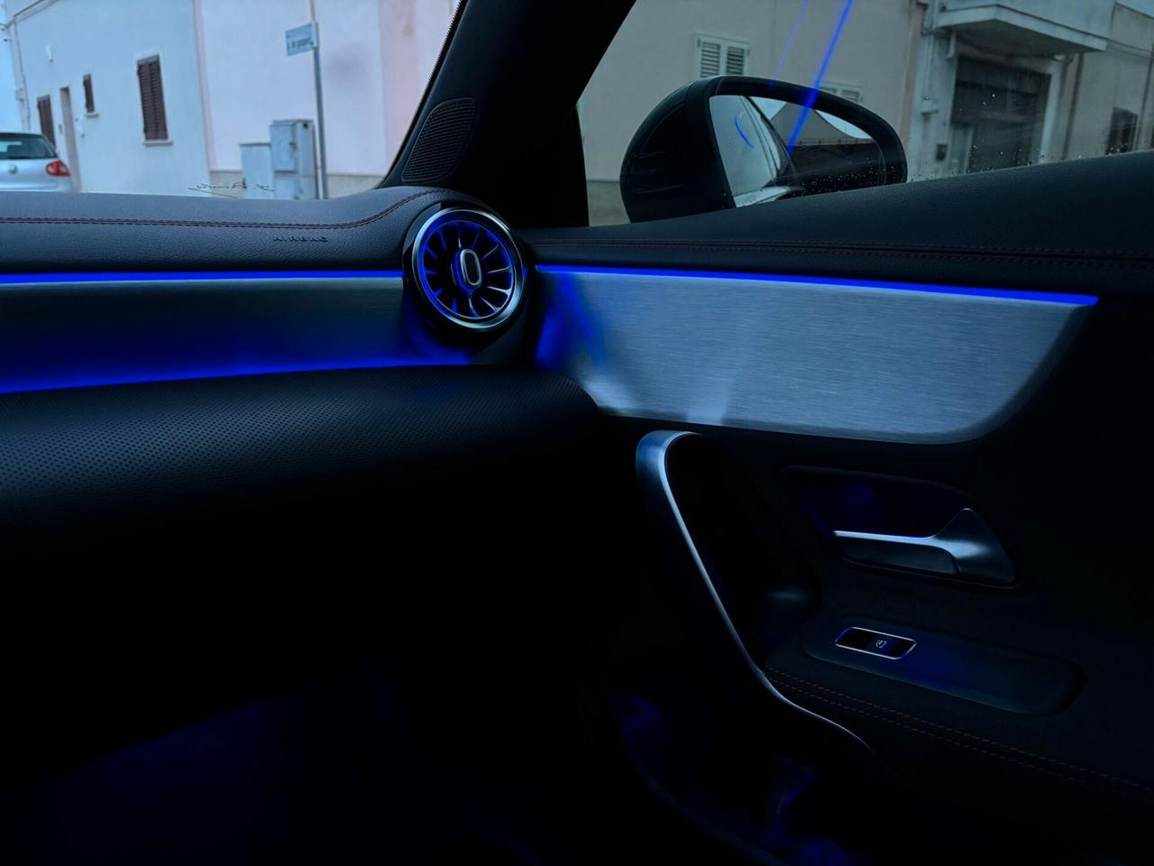 Mercedes-benz CLA 180d Premium Amg - 2020