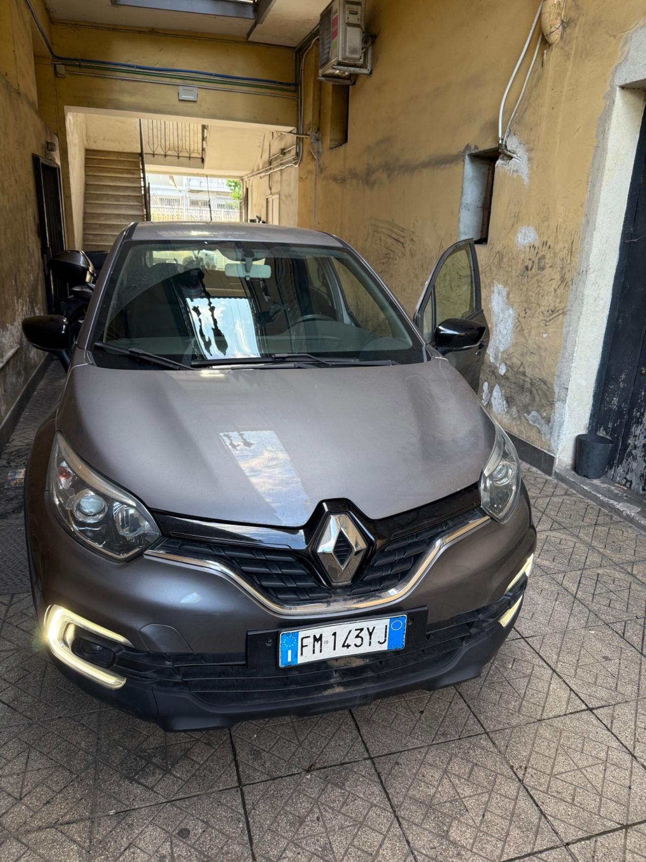 Renault Captur 1.5 90 cavalli cambio automatico