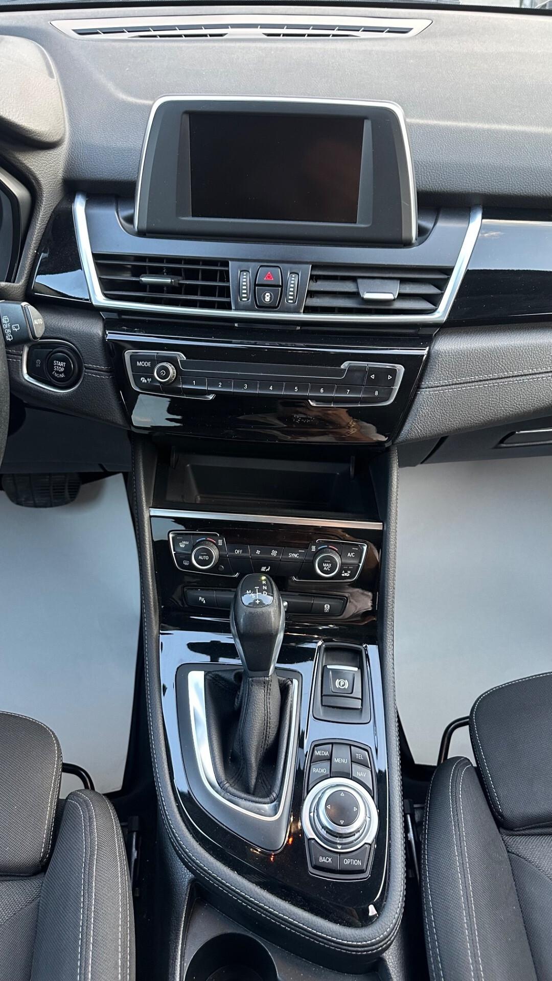 Bmw 2er Active Tourer 218d Sport automatica tetto
