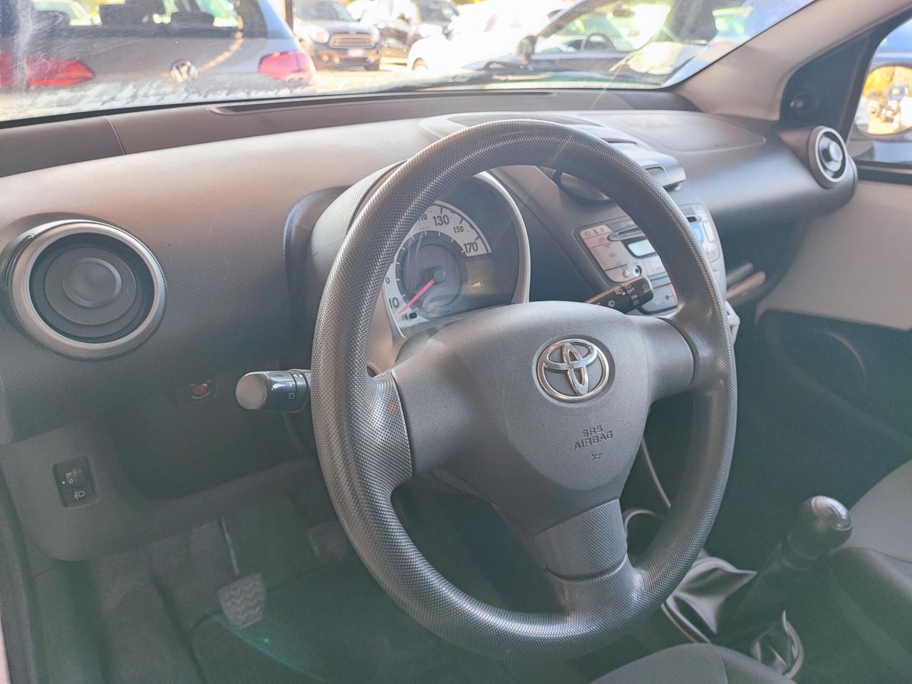 Toyota Aygo 1.0 12V VVT-i 5 porte Lounge Connect