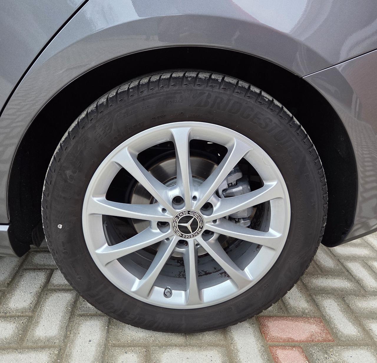 Mercedes-benz B 180 Automatic Premium 136cv