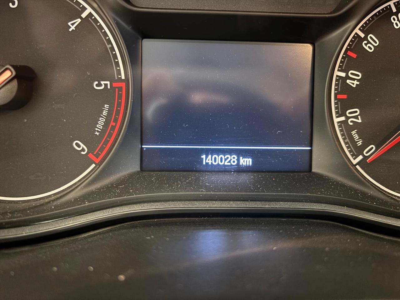 OPEL CORSA ANNO 2015 DS 1.3 ADATTA NEOPATENTATI KM 140 MILA