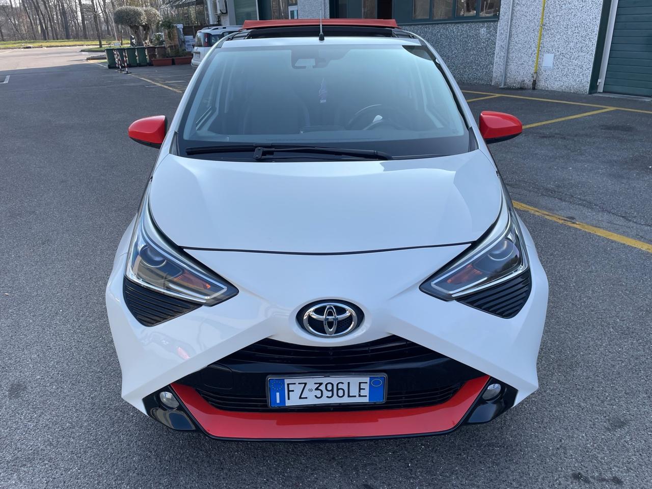 Toyota Aygo Connect 1.0 VVT-i 72 CV 5 porte*Cabrio*Solo 97000km*