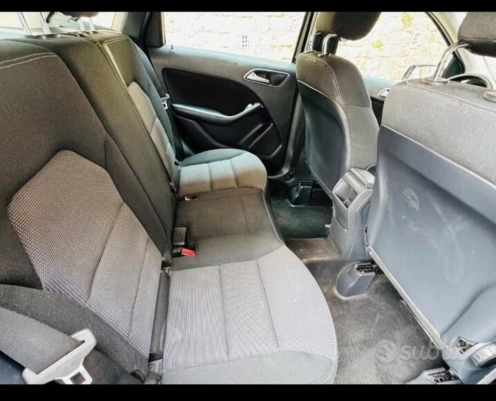 Mercedes-benz B 180 Premium