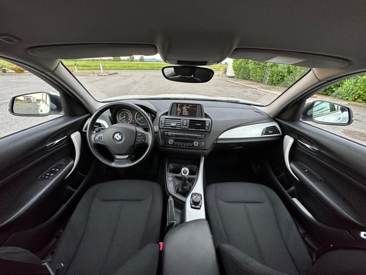 Bmw 118 118d 5p. Urban