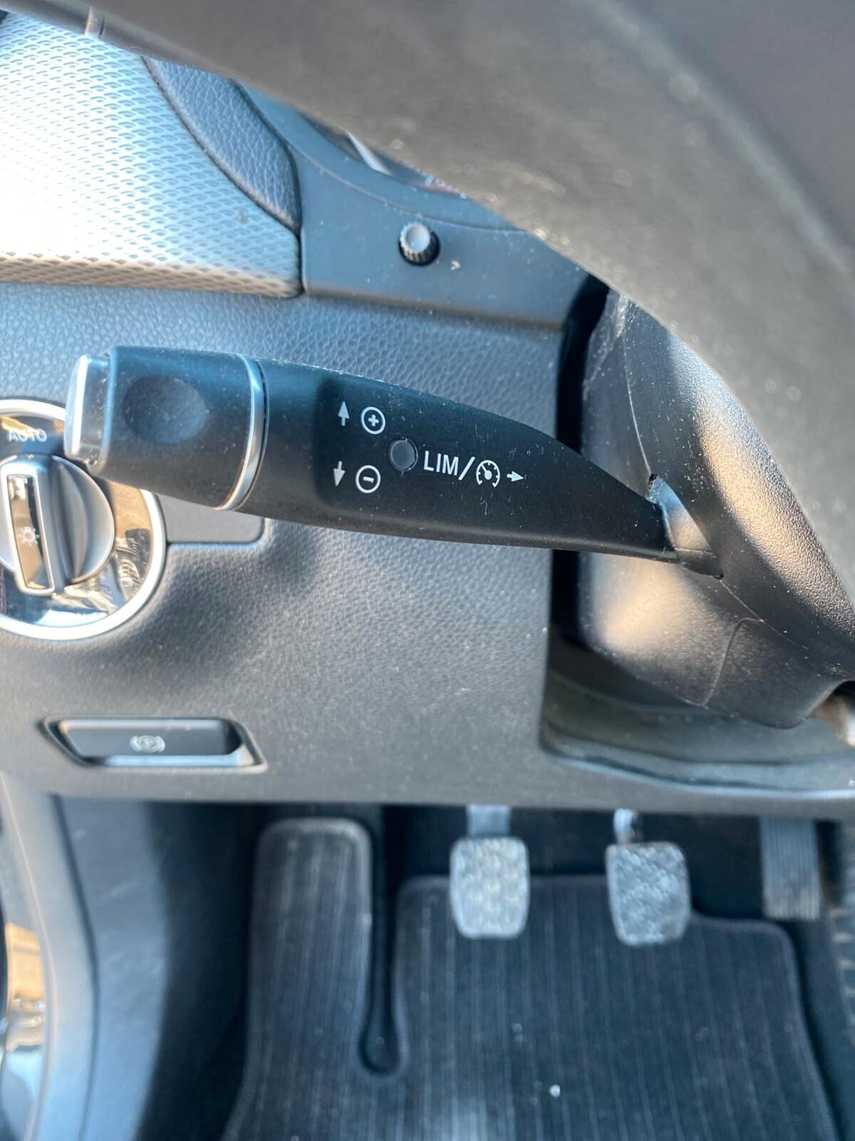 Mercedes-benz B 180 d Premium