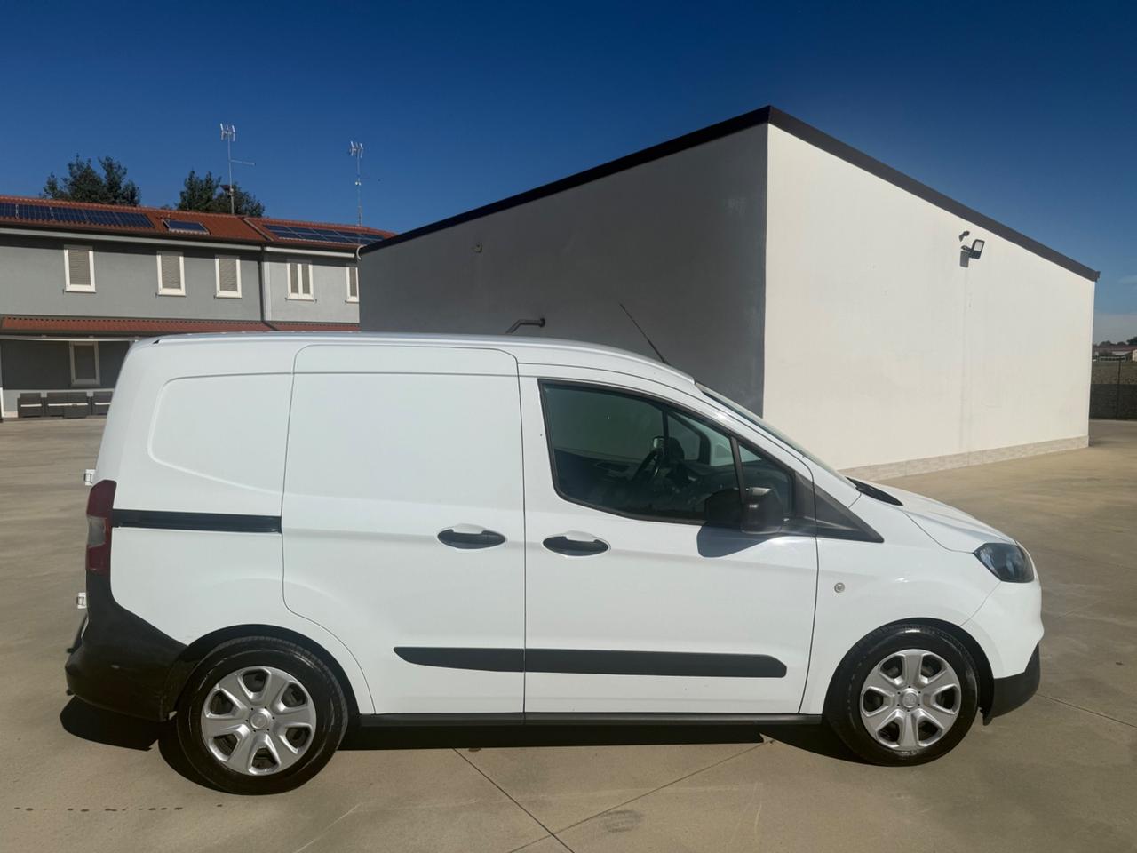 Ford Transit Courier 1.5 TDCi 75cv Van