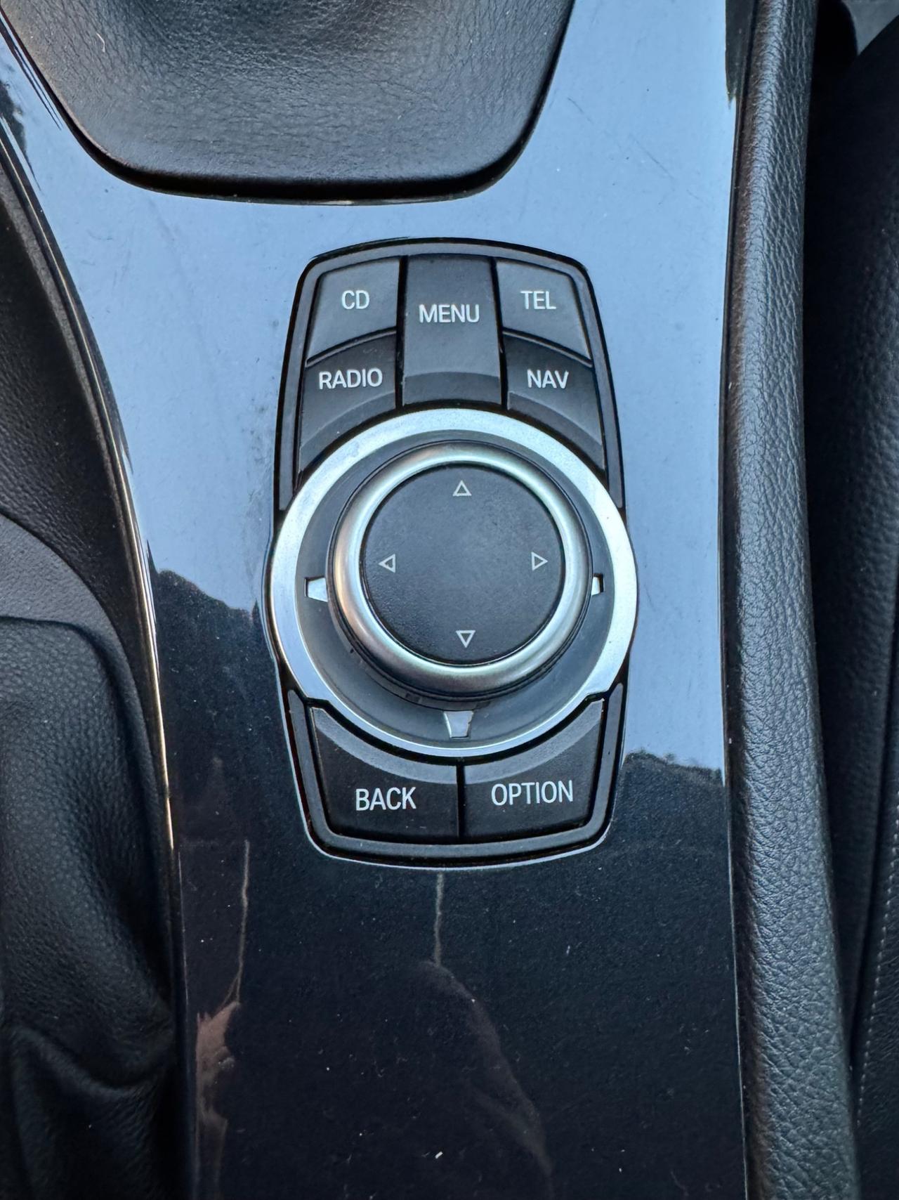 Bmw 320D INTERNI IN PELLE/NAVI/XENO