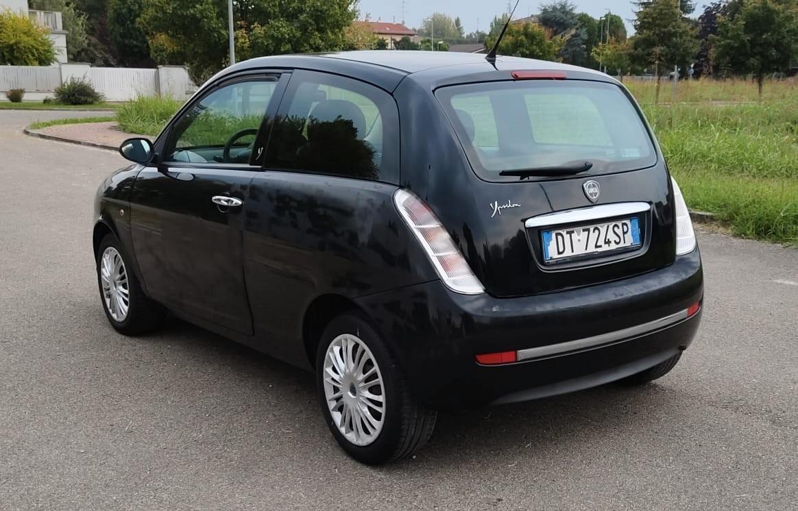 Lancia Ypsilon 1.2 Argento