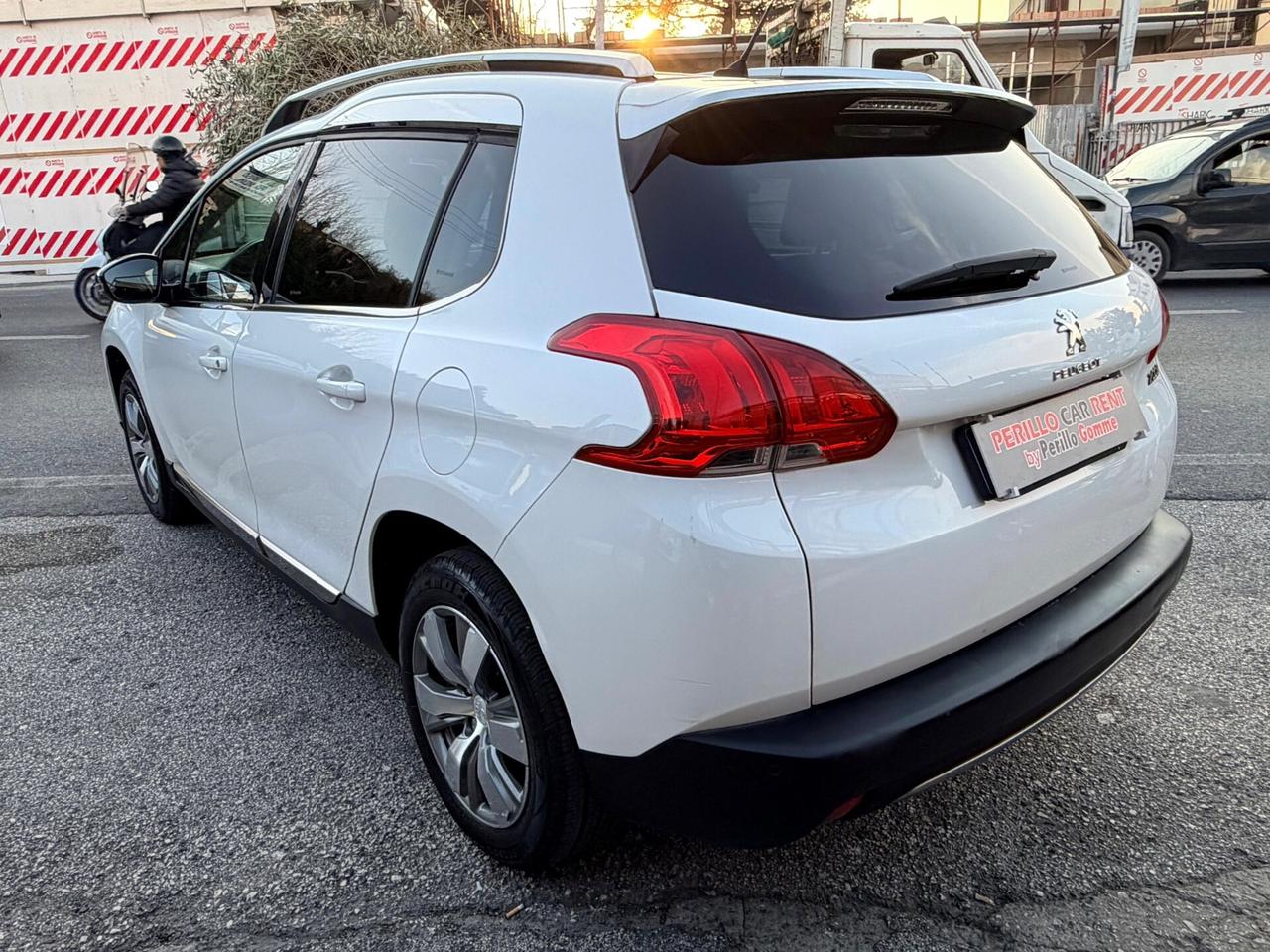 Peugeot 2008 1.2 VTi 82CV Allure
