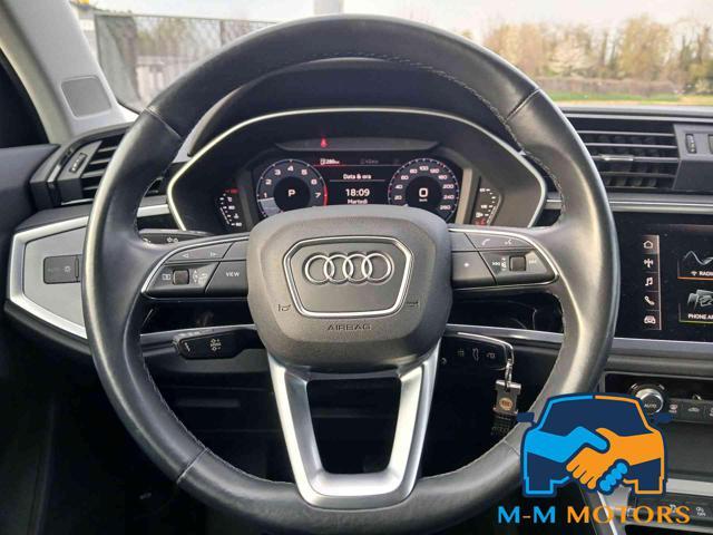 AUDI Q3 35 TFSI S tronic Business