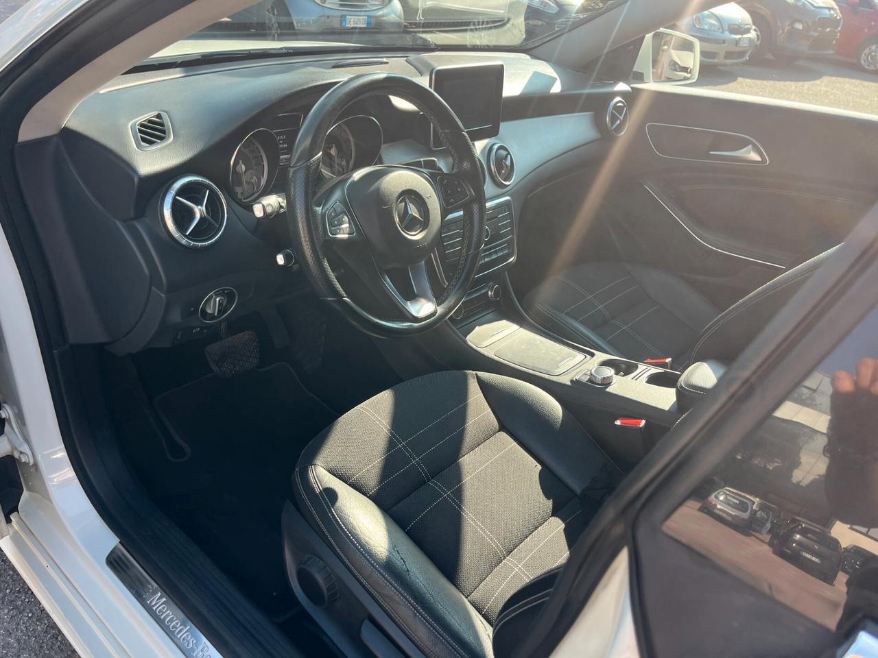 Mercedes-benz CLA 220 CDI Automatic Premium