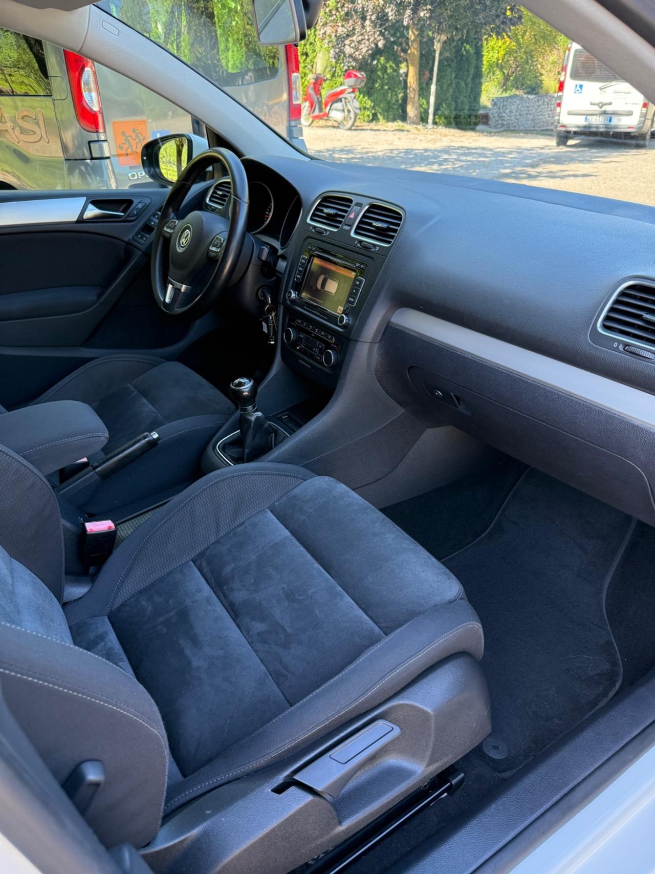 Volkswagen Golf 1.6 TDI DPF 5p. Highline